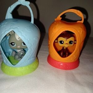 Littlest Pet Shop Adorably Cute Animal Figurines in Blue and Orange Carriers